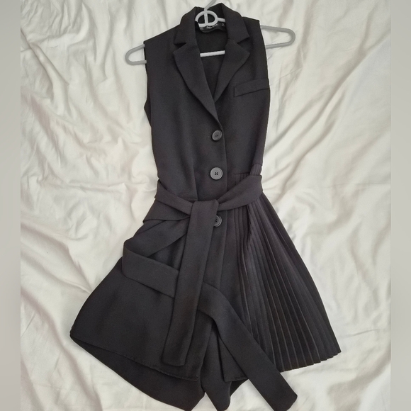 Zara Dresses & Skirts - Zara Waist Coast Belted Dress With Shorts